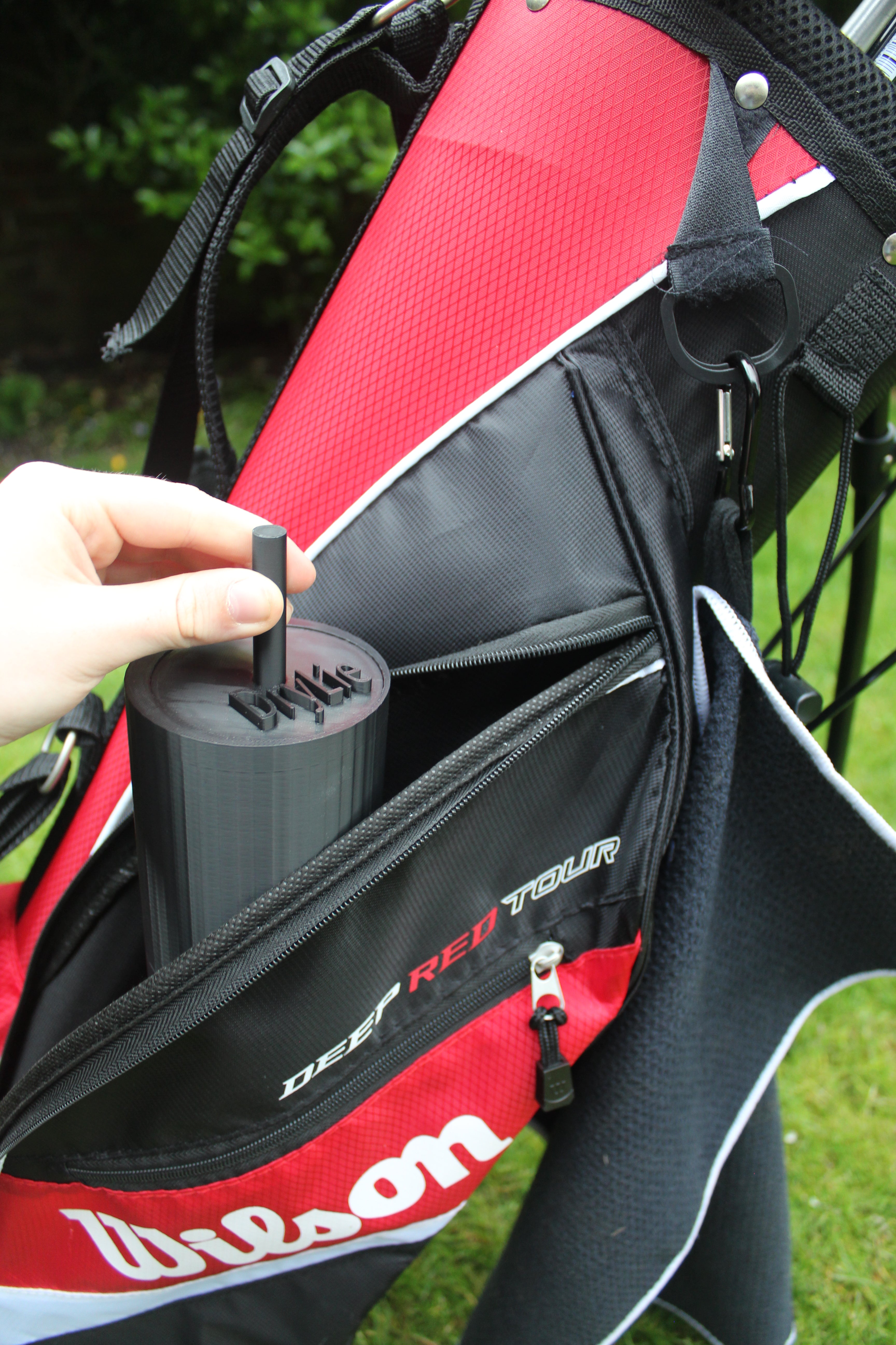 DryLie Gen 1 — Golf Club Cleaner & Drying Tool